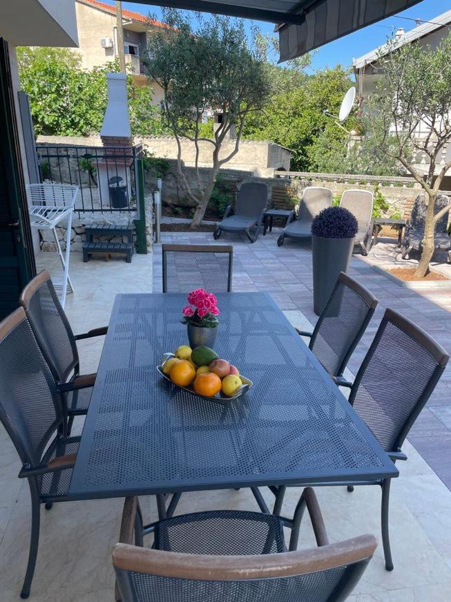 Apartment Relax Villa Salena Slatine Exterior photo